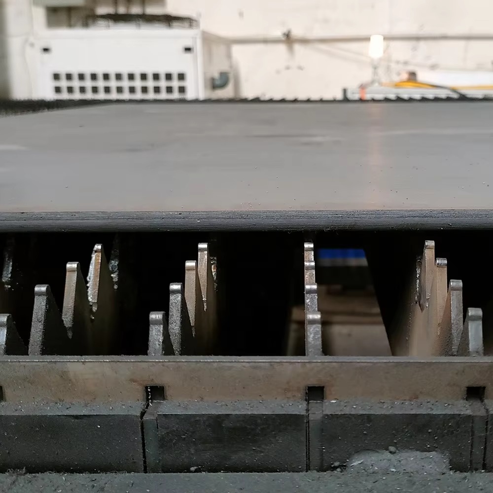 Industrial 6000W Fiber Laser C - Industrial Laser Cutter For Metal 评论和价格